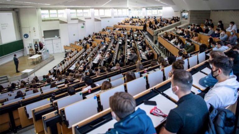 Стипендія на навчання в Австрії для українців - як отримати, що потрібно | Стайлер
