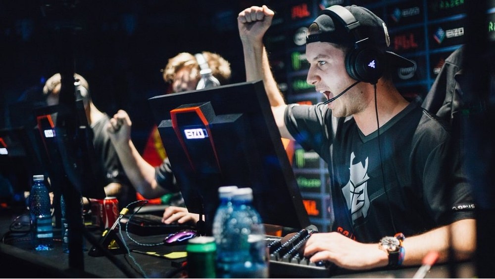 Паріматч і кіберспорт: парсинг даних, API турнірів та live-моделі