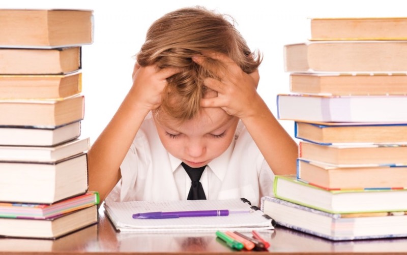 Що таке ідейно-художній аналіз вірша і як його зробити: схеми й приклади