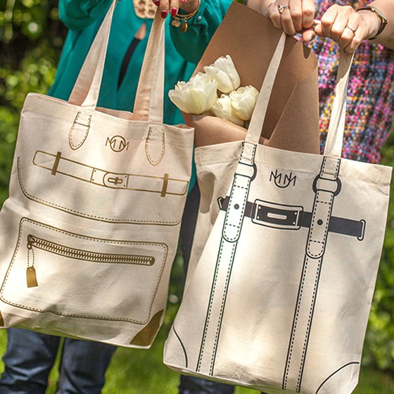 Как сочетать шоппер с разными стилями одежды