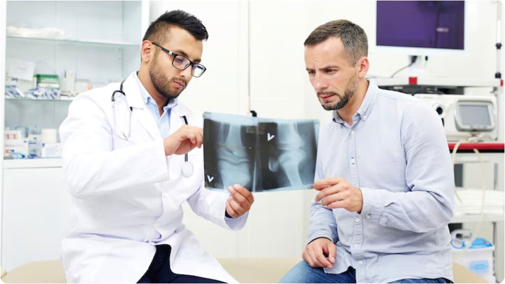 Коли потрібно звертатися до травматолога: 7 основних симптомів