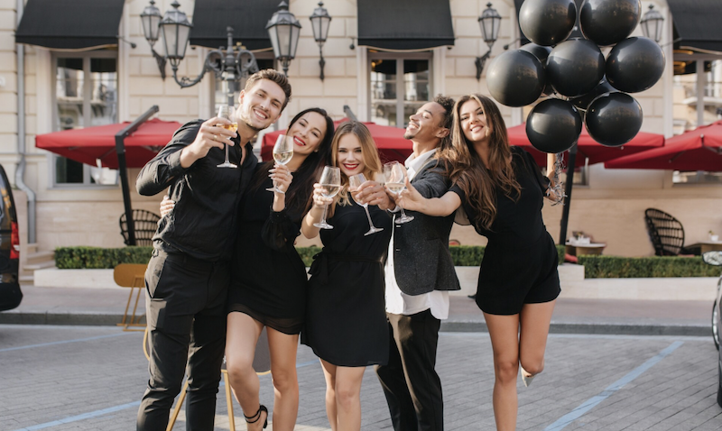 Як підписати фото з випускного: 100 оригінальних ідей та прикладів