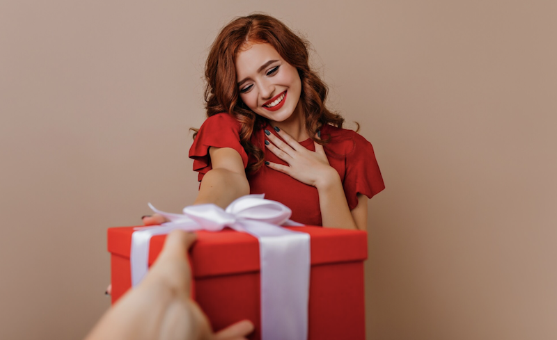До чого сниться отримувати подарунок або дарувати комусь